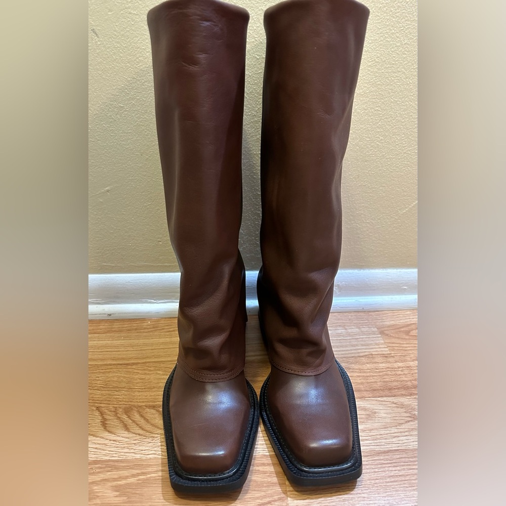 ZARA Block Heel Leather Gaiter Boots - Size 10 - Pre-owned (used once)